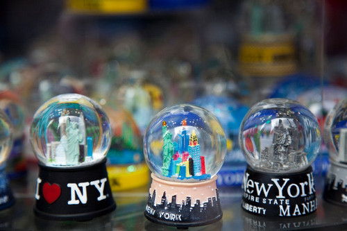 New-York-City-snow-globes_large
